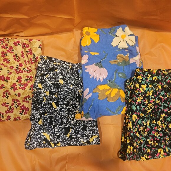 4 pairs of LuLaRoe Leggings- One Size - Picture 1 of 1
